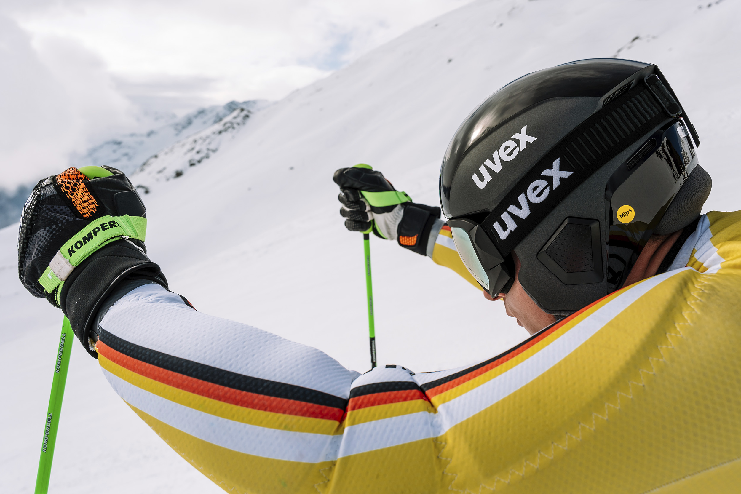 uvex invictus MIPS black-anthracite matt | Ski helmets